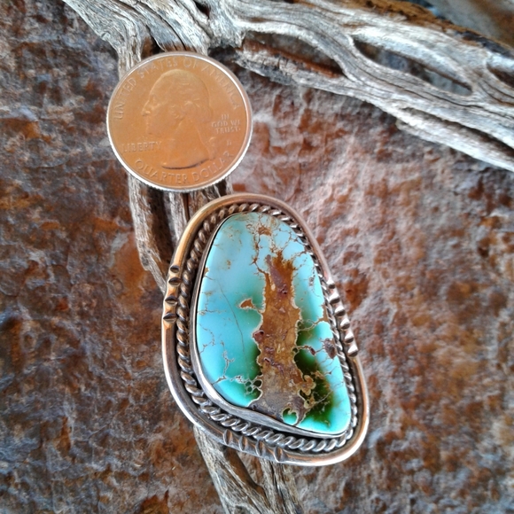 Sterling Silver Vintage  'HUGE STONE' TURQUOISE RING - Picture 5 of 16